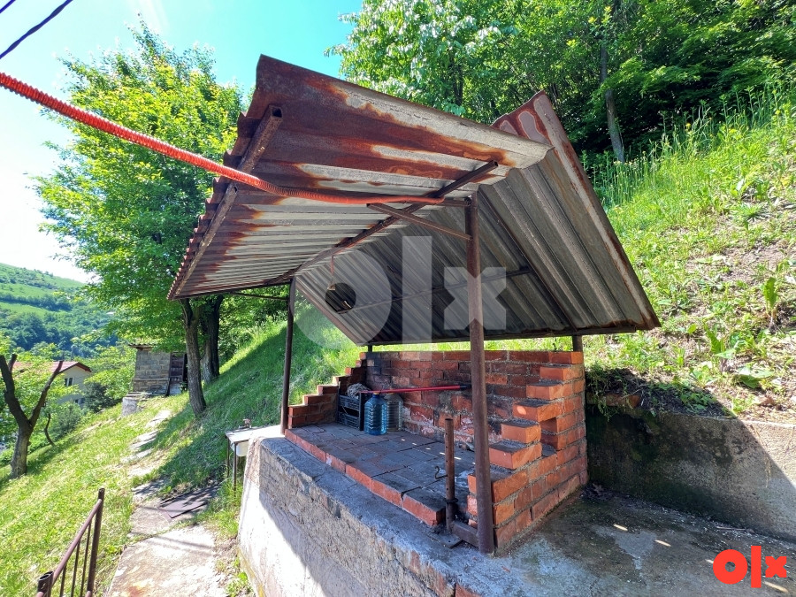 Kuća sa zemljištem, Ivana Cankara, Zenica 15
