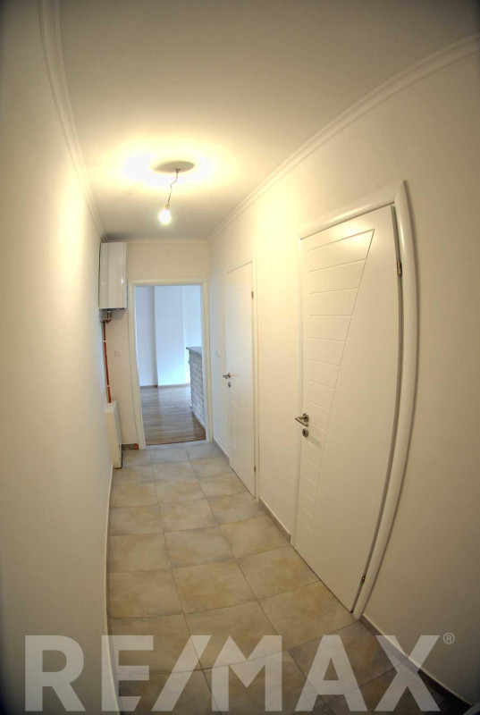 CENTAR- nenamješten stan-POSLOVNI PROSTOR- Banja Luka 8