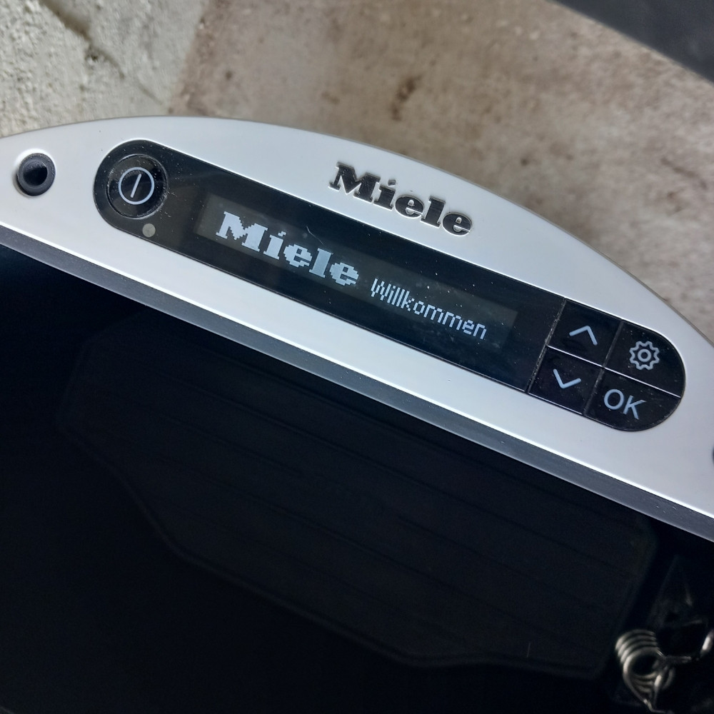 Extra pegla na paru sistem za parno peglanje MIELE B 33-12 CH