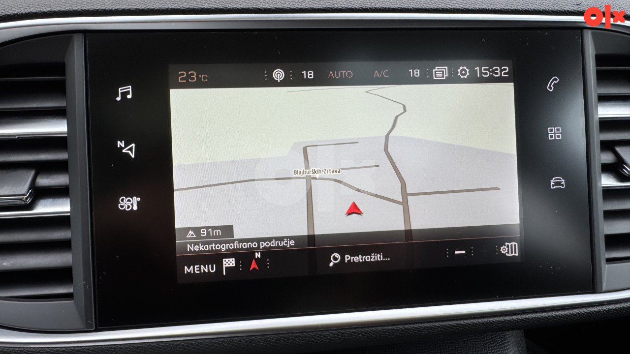 PEUGEOT 308 1.5 "GT-LINE" Full LED Pano Kam Denon Automatik Full