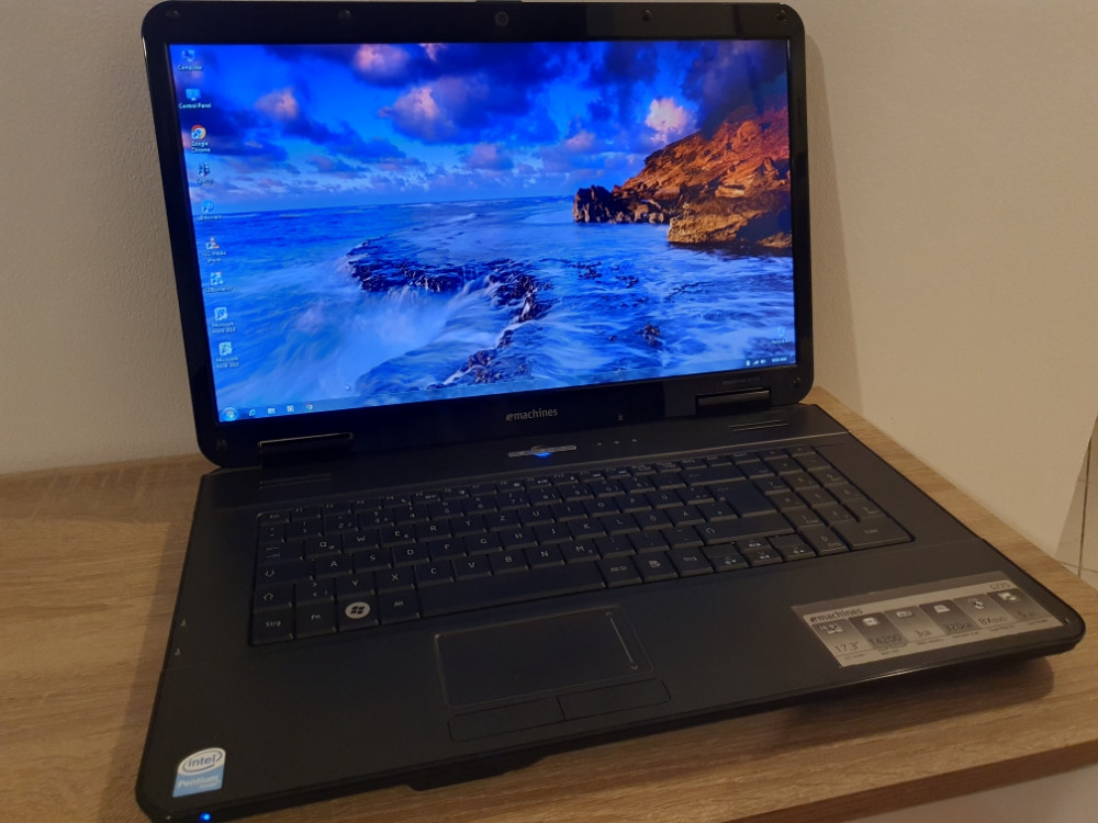 Acer eMashines G725/4GB Ram-a/320GB HDD
