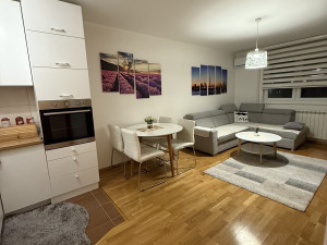 Stan na dan Lukavica Istocno Sarajevo