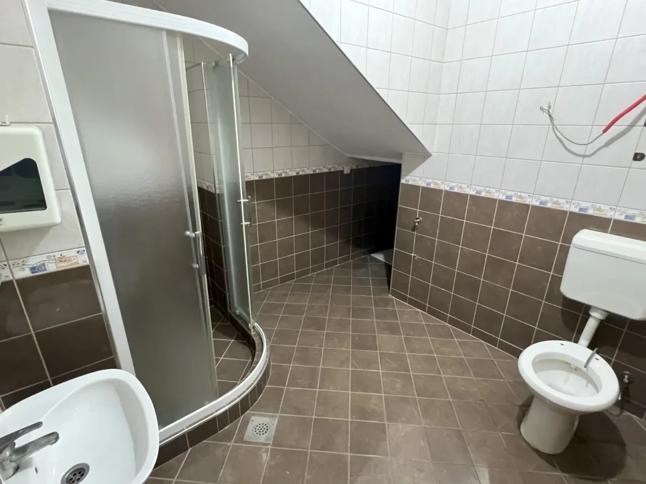EOS / Stambeno-poslovni objekat/ 498 m2 / Tuzla 19
