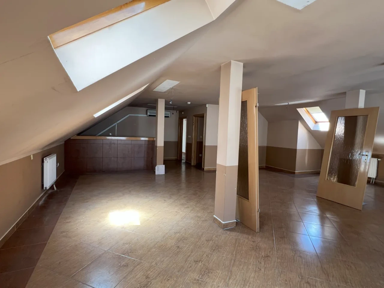 EOS / Stambeno-poslovni objekat/ 498 m2 / Tuzla 17