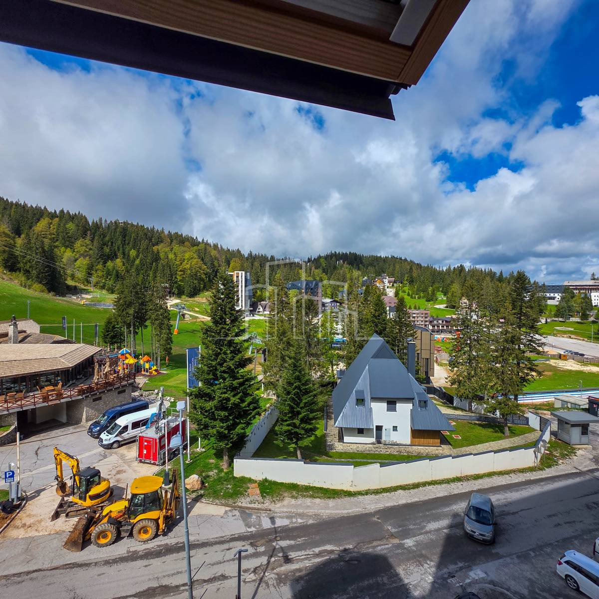 Opremljen studio apartman pogled staza Vučko Jahorina 6