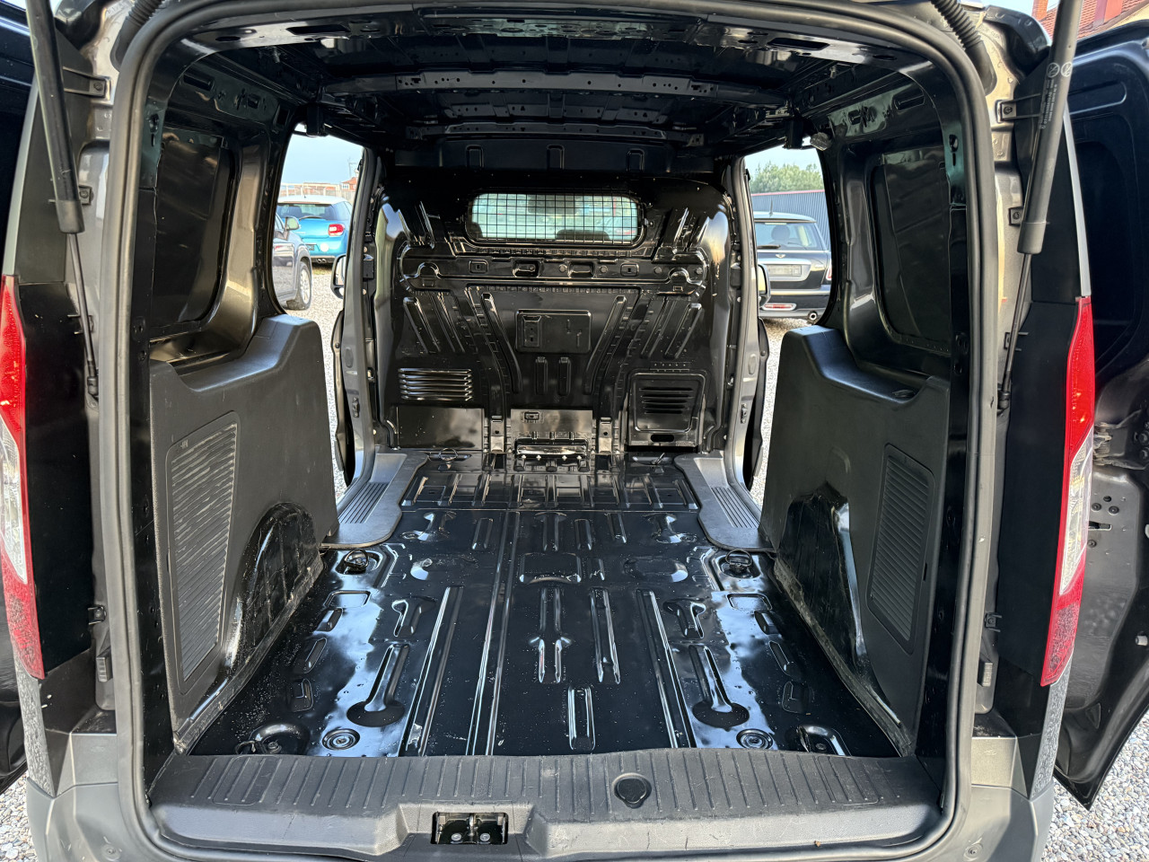FORD TRANSIT CONNECT uvoz Svajcarska
