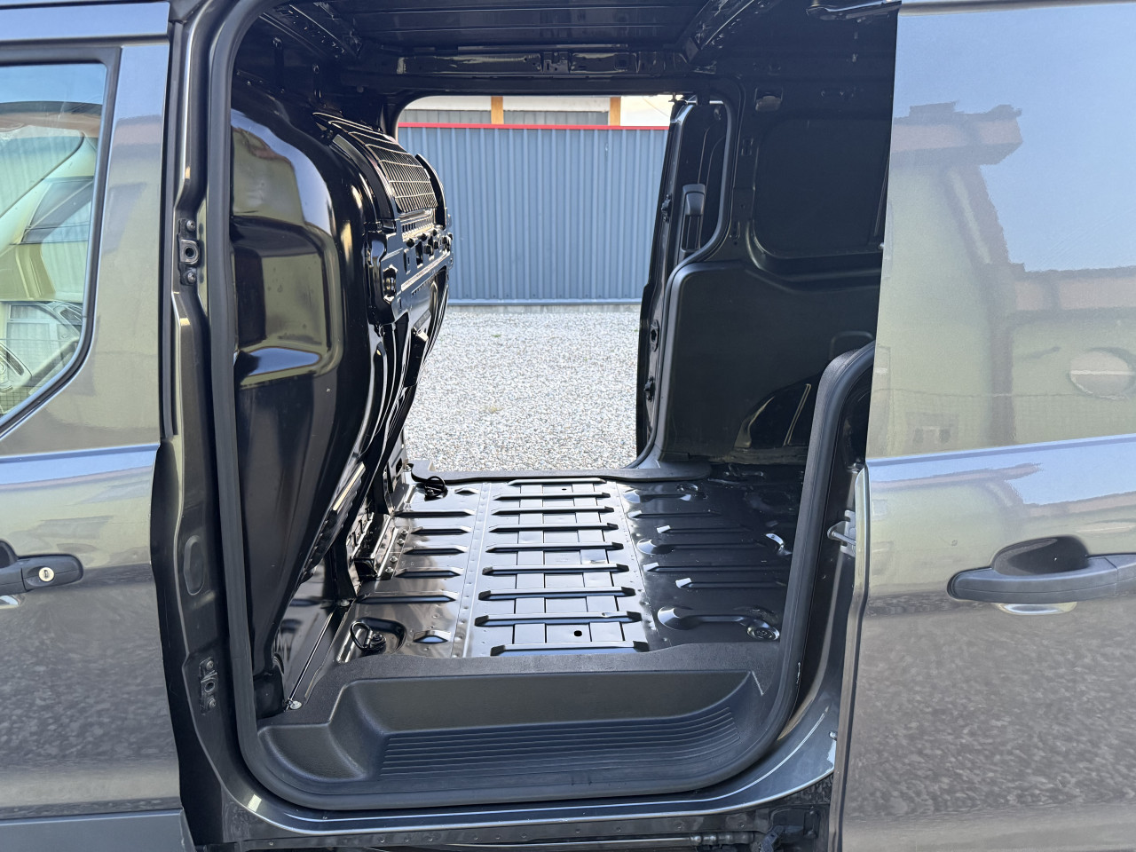 FORD TRANSIT CONNECT uvoz Svajcarska