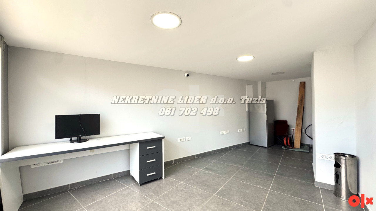 Višenamjenski poslovni prostor, cc230m2, Zlokovac 8