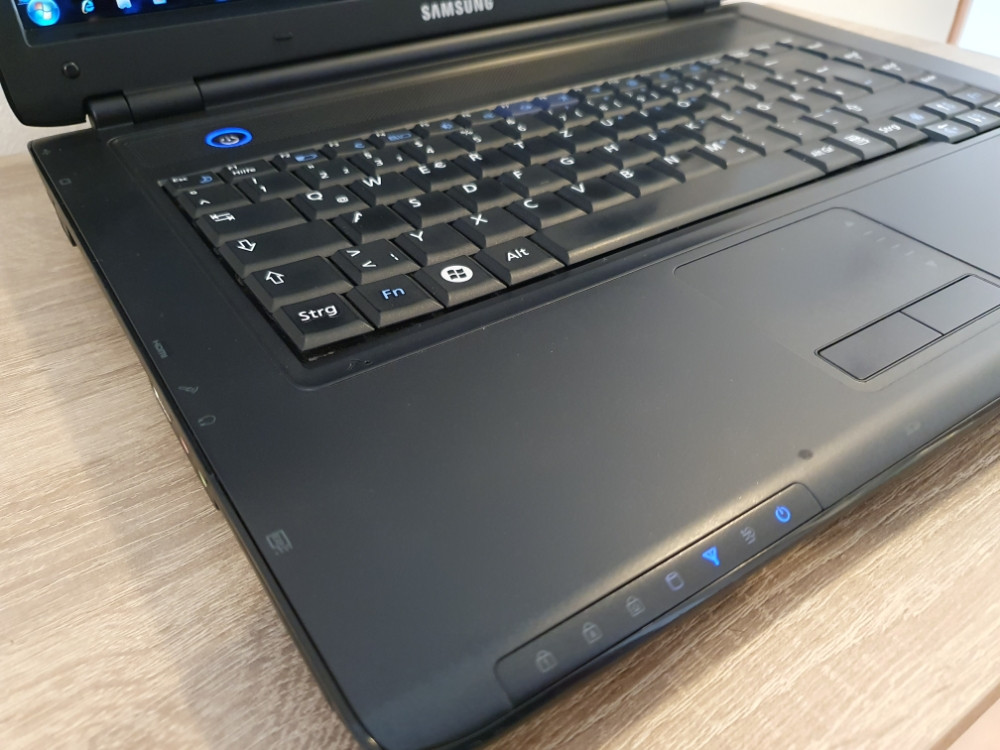 Samsung NP-R510H/3GB Ram-a/80GB HDD