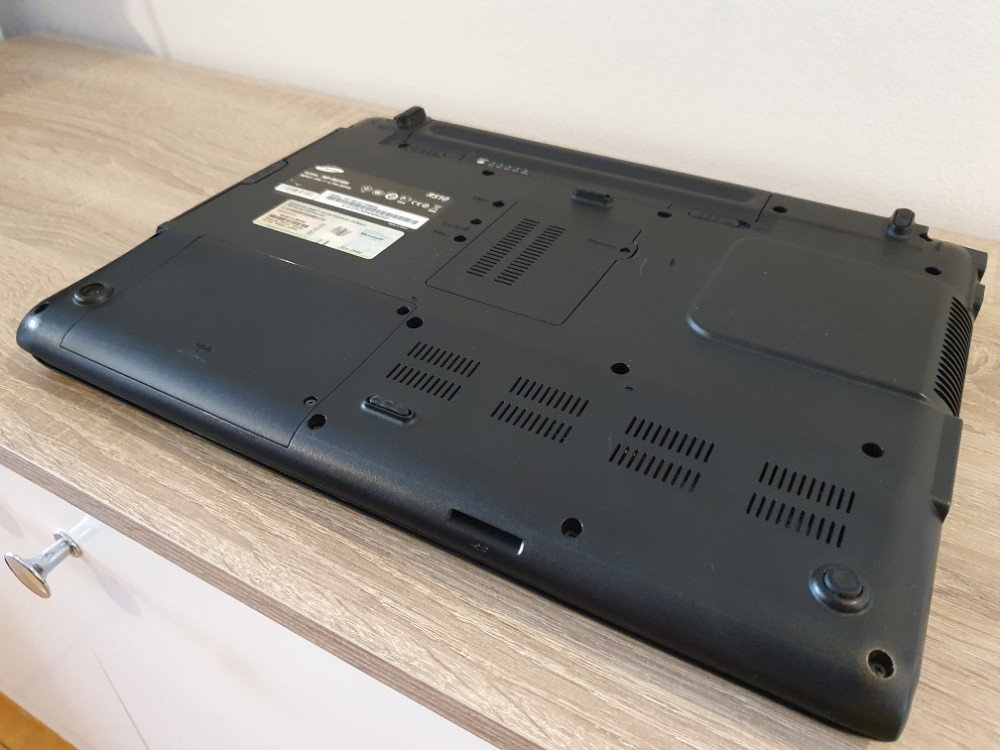 Samsung NP-R510H/3GB Ram-a/80GB HDD