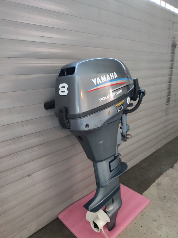 Penta Yamaha 8 motor za camac