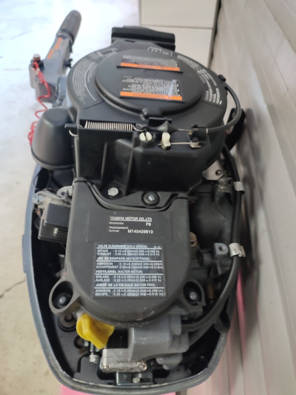 Penta Yamaha 8 motor za camac