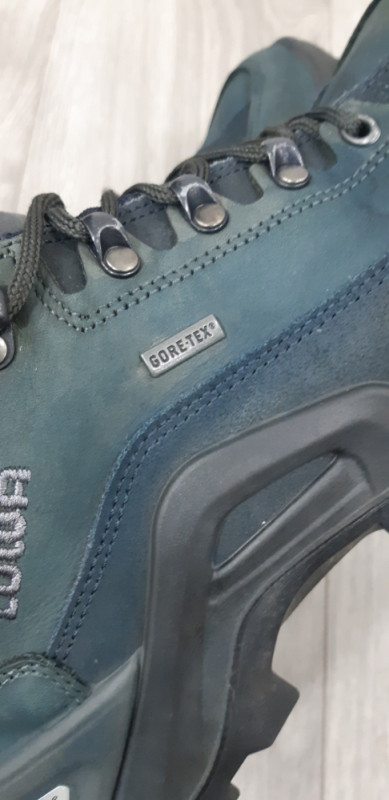 LOWA cipele/patike GORETEX br.43.5