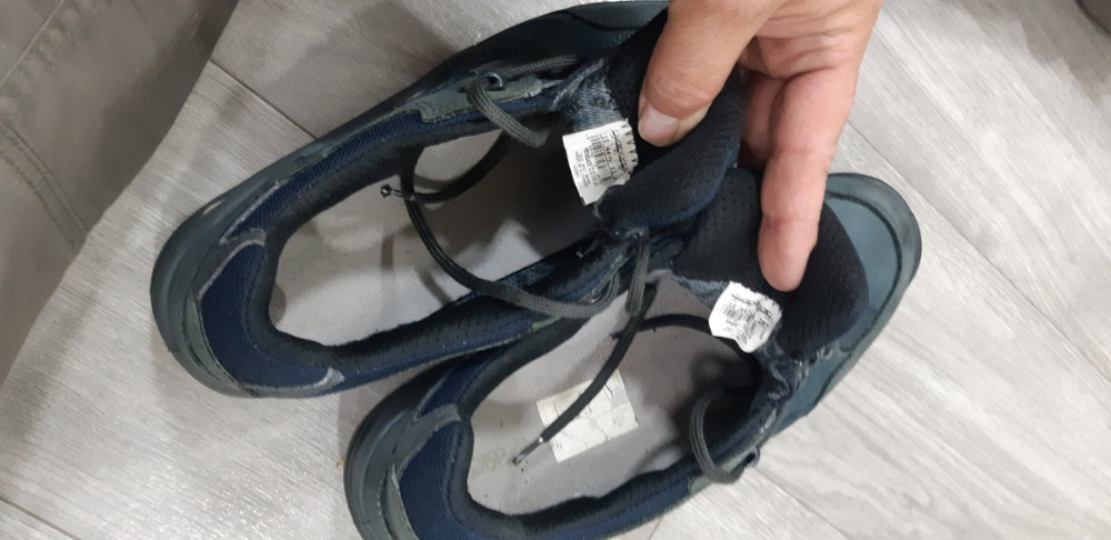 LOWA cipele/patike GORETEX br.43.5