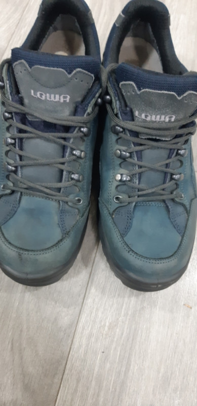 LOWA cipele/patike GORETEX br.43.5
