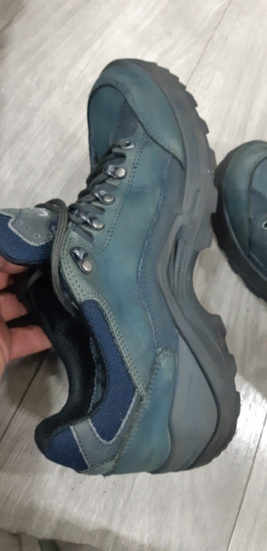 LOWA cipele/patike GORETEX br.43.5