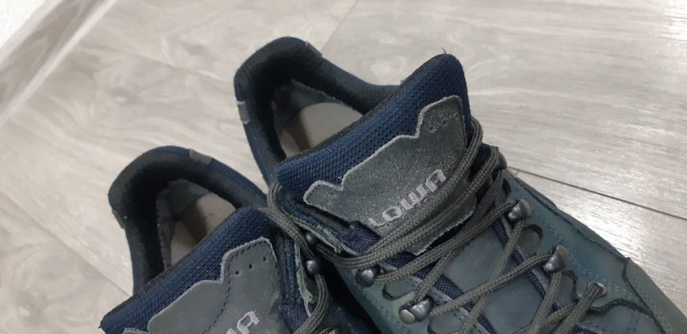 LOWA cipele/patike GORETEX br.43.5