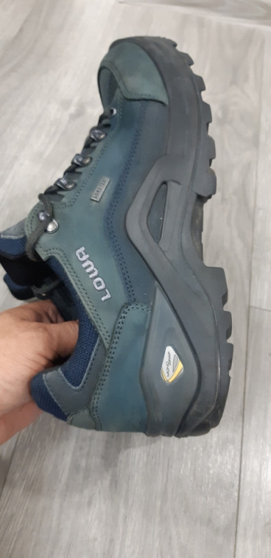 LOWA cipele/patike GORETEX br.43.5