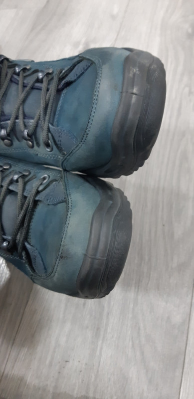 LOWA cipele/patike GORETEX br.43.5