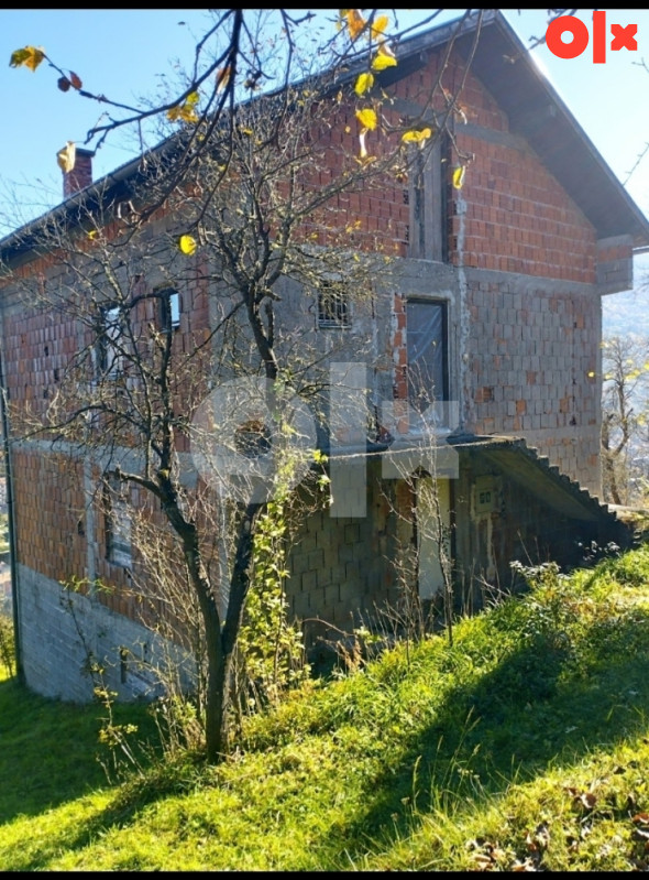 KUCA I ZEMLJA U FOCI