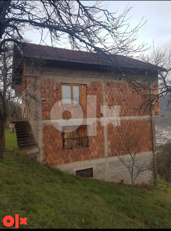 KUCA I ZEMLJA U FOCI 6