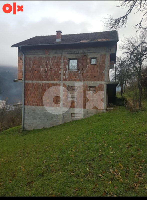 KUCA I ZEMLJA U FOCI 2