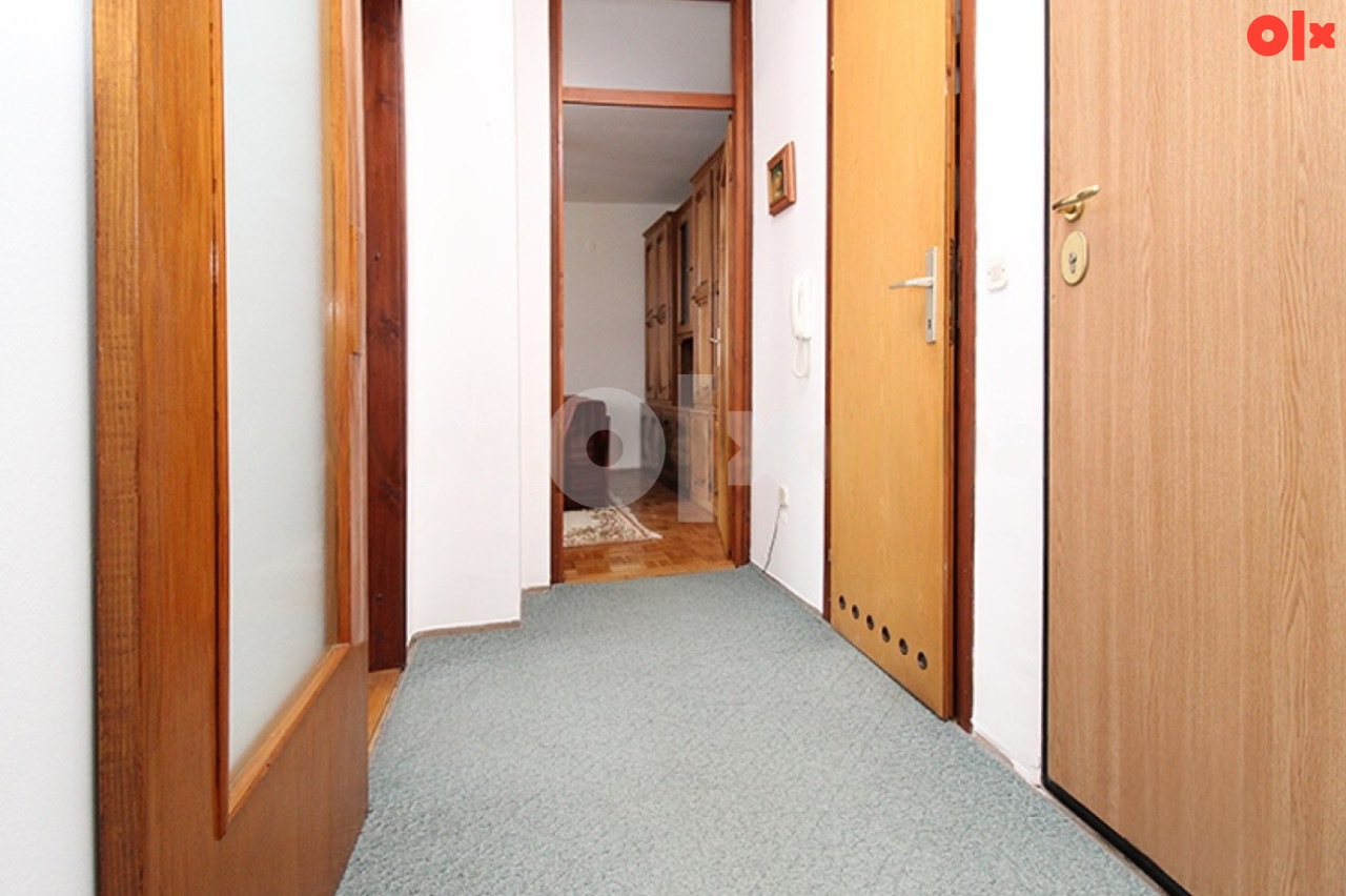 Dvosoban stan Dobrinja  5 (tel. 061 899 843) 2
