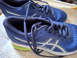 Tenisice Asics 39,5 teniske tene patike