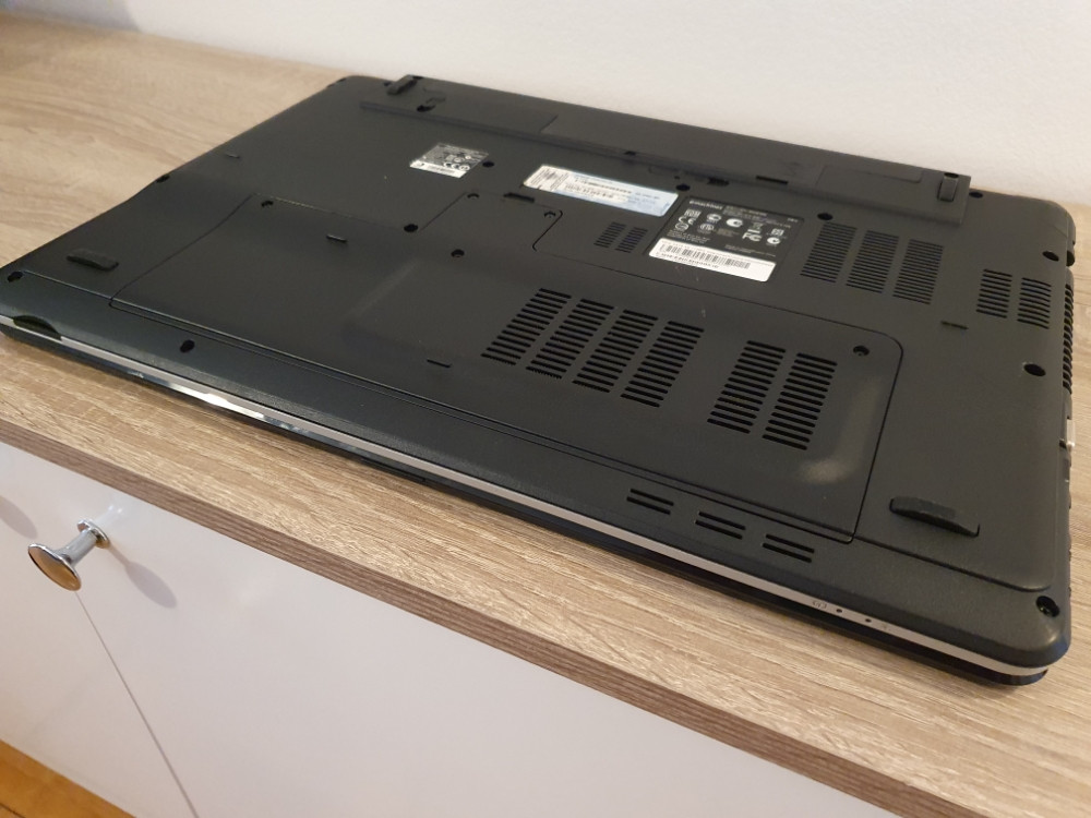 Acer eMashines G730ZG/4GB Ram-a/500GB HDD