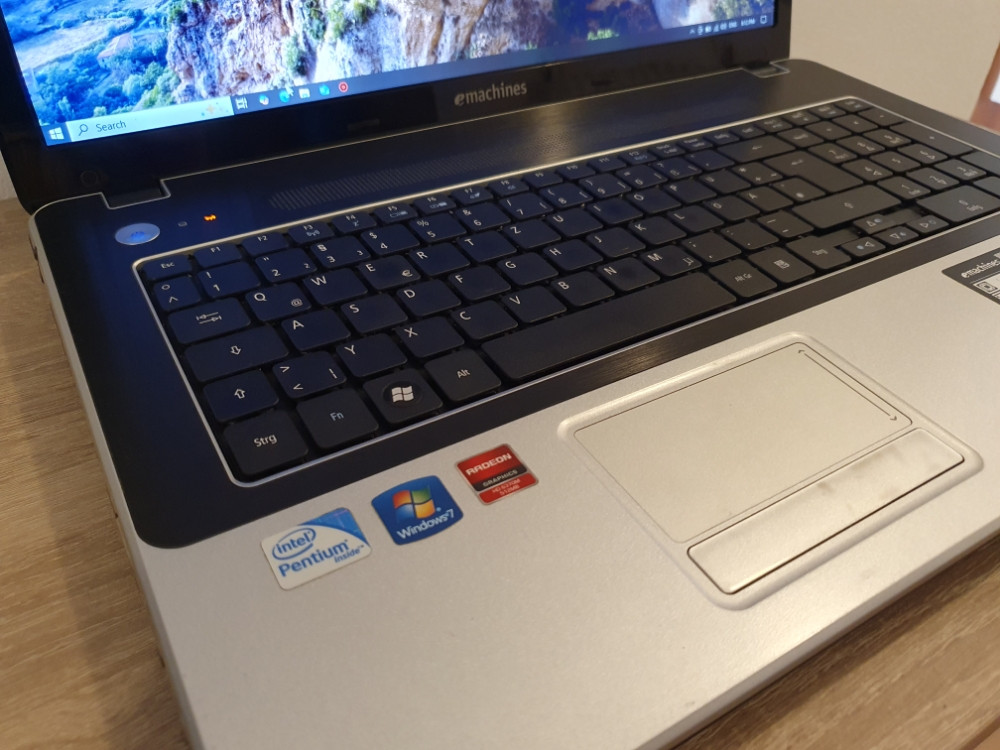 Acer eMashines G730ZG/4GB Ram-a/500GB HDD