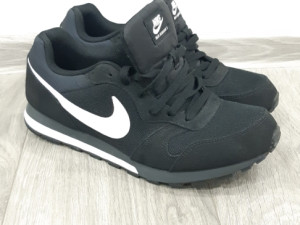 Nike MD RUNNER 2 patike br.42.5-43 kao nove