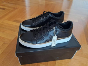 Guess patike / Original