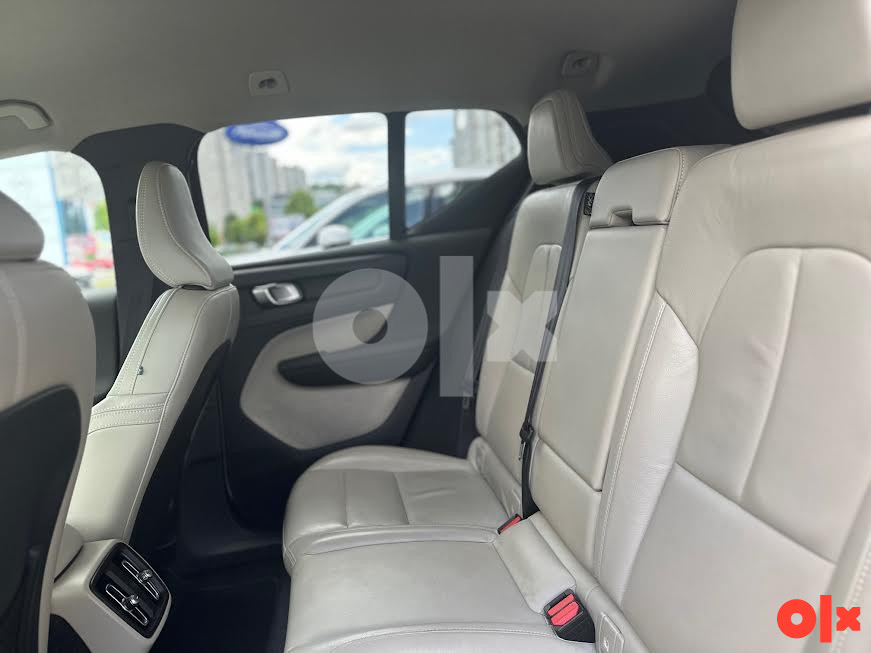 Volvo XC40 D4 AWD Momentum