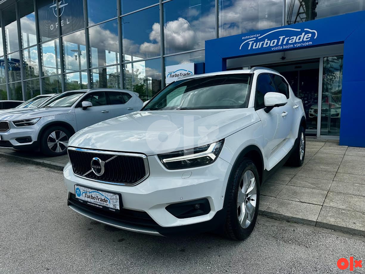 Volvo XC40 D4 AWD Momentum