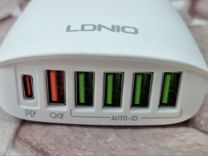 Super brzi punjac 65W 6 izlaza