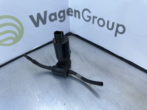 Pumpica vode za brisace Volvo XC60