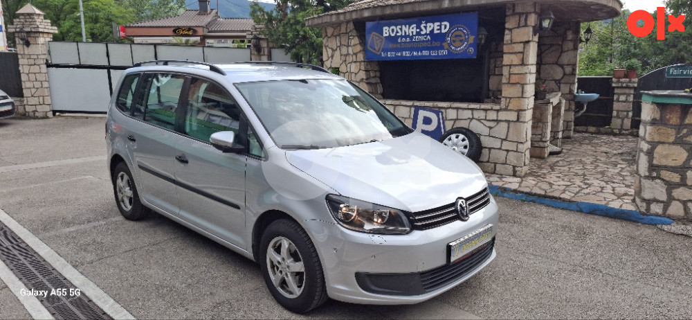 Volkswagen  Touran 1.2 TSI 77 KW NAVI KAMERA