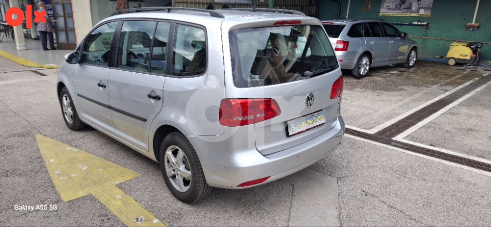 Volkswagen  Touran 1.2 TSI 77 KW NAVI KAMERA