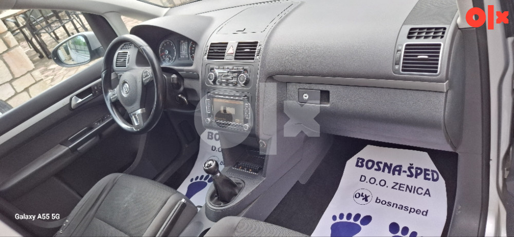 Volkswagen  Touran 1.2 TSI 77 KW NAVI KAMERA