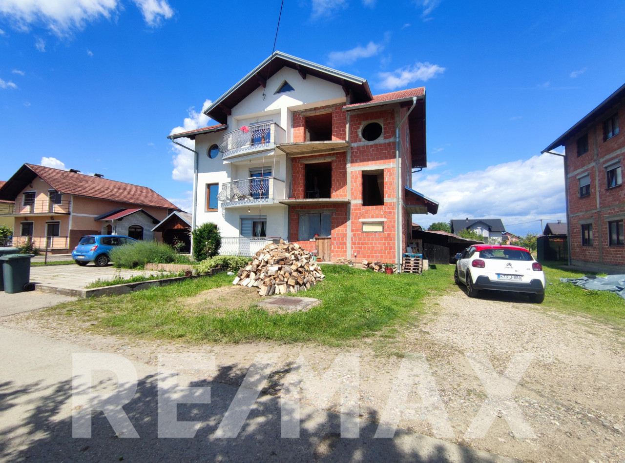Prodaja kuće Gradiška - 162m2, plac 435m2, mirna lokacija