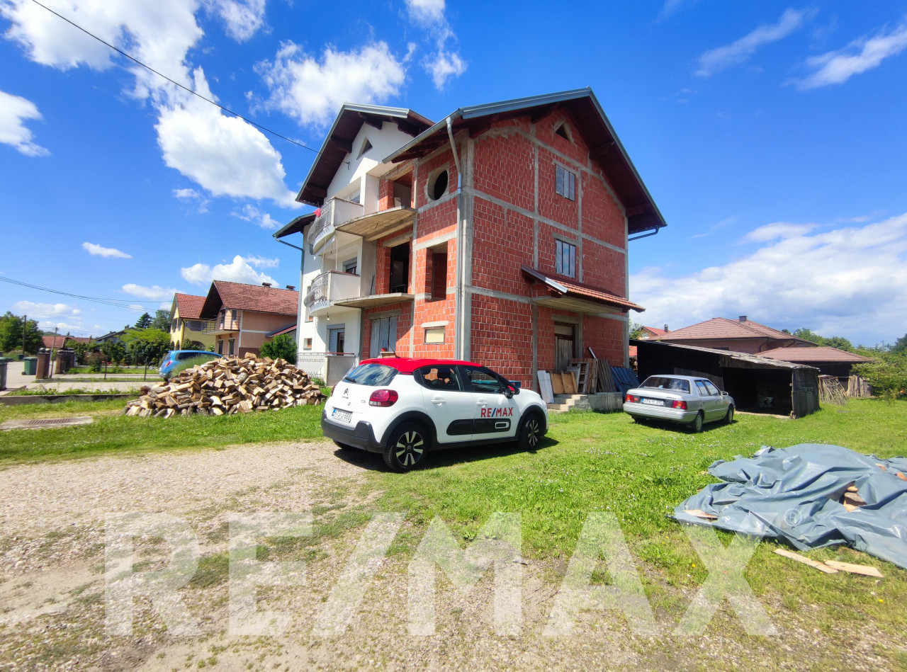 Prodaja kuće Gradiška - 162m2, plac 435m2, mirna lokacija 2