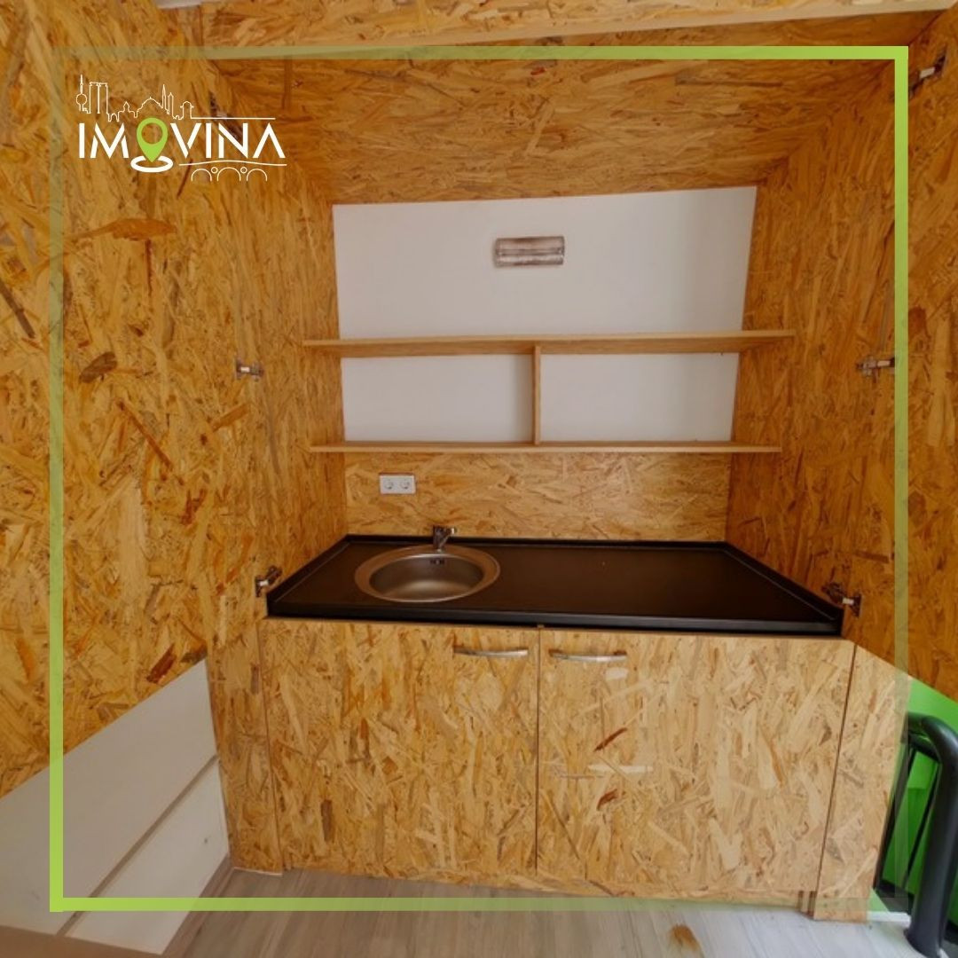 100877 Poslovni prostor na tri etaže 60m2, Kovačići 5