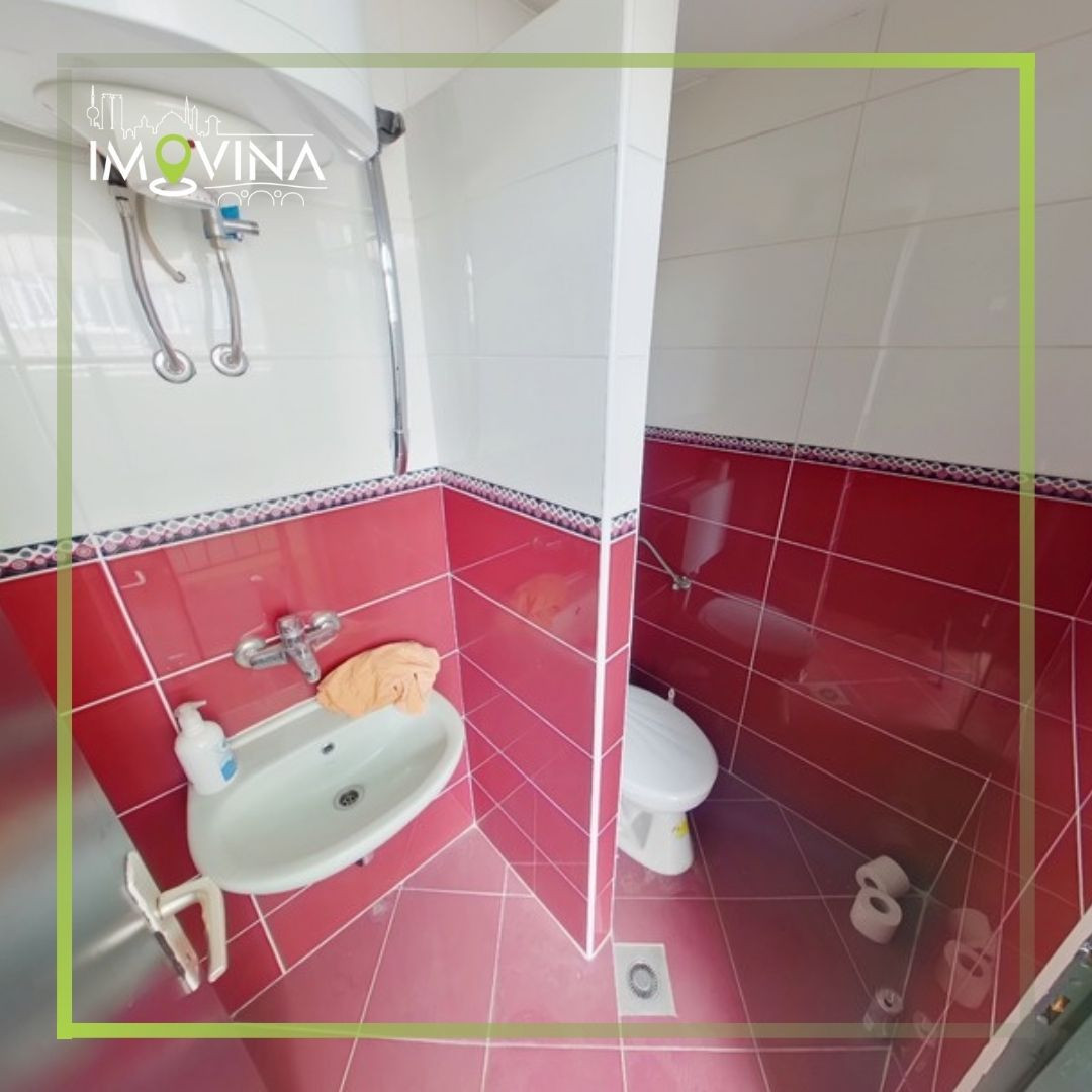 100877 Poslovni prostor na tri etaže 60m2, Kovačići 6