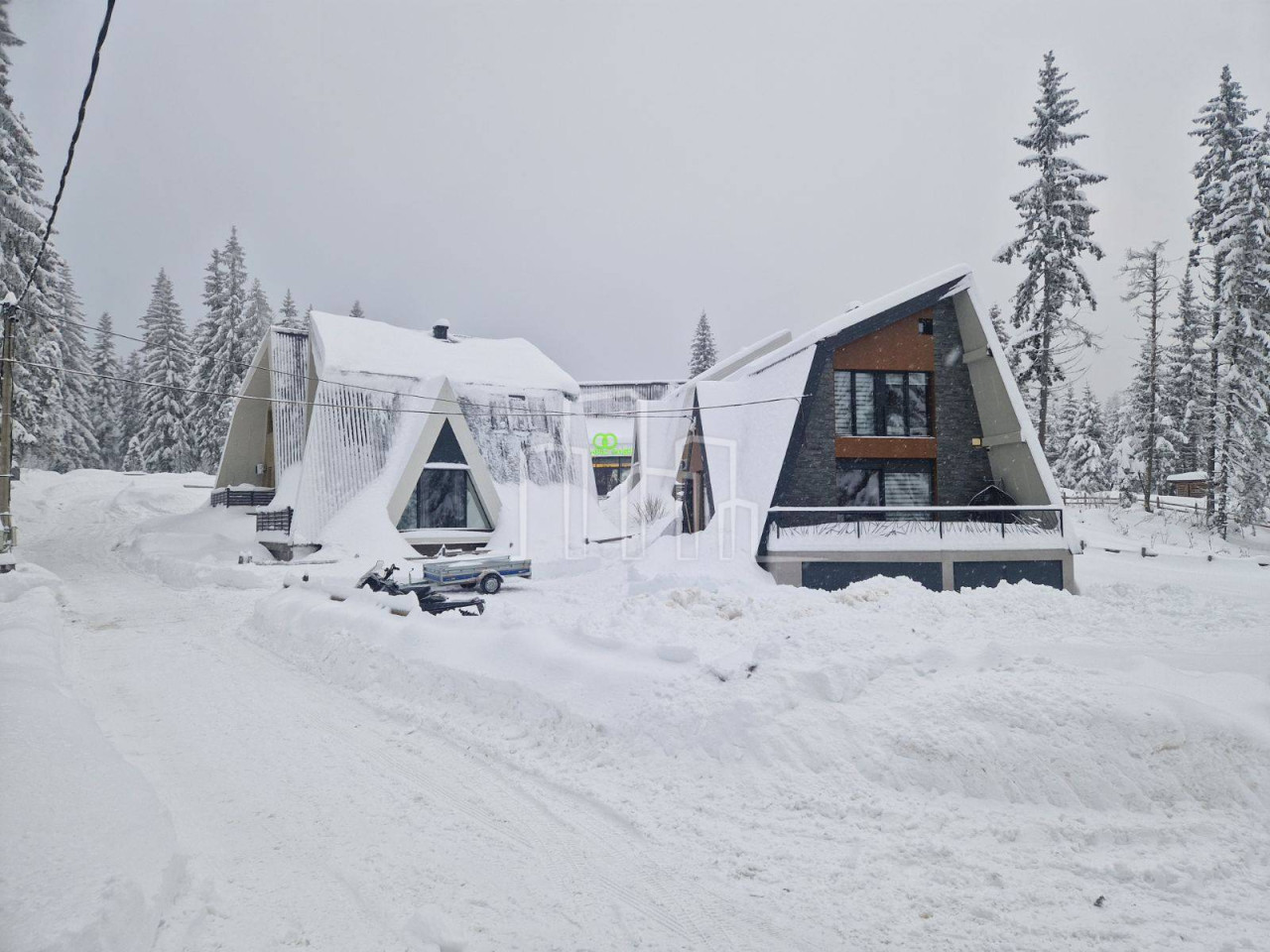 Nova vikend vila površine 110m2 Dvorišta Jahorina 3