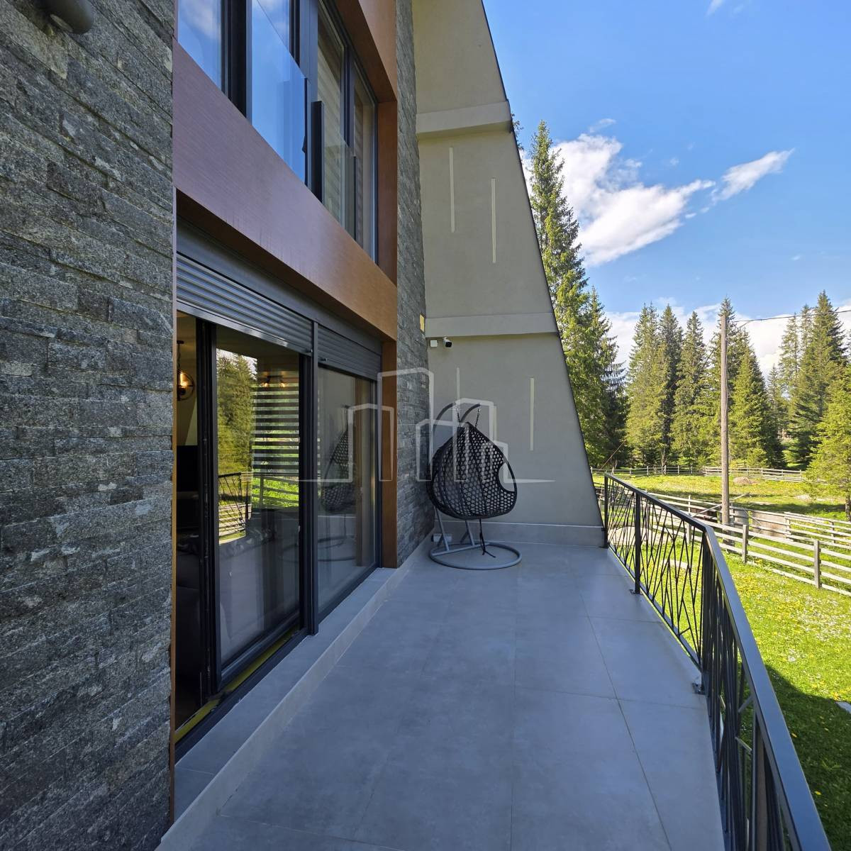Nova vikend vila površine 110m2 Dvorišta Jahorina 8