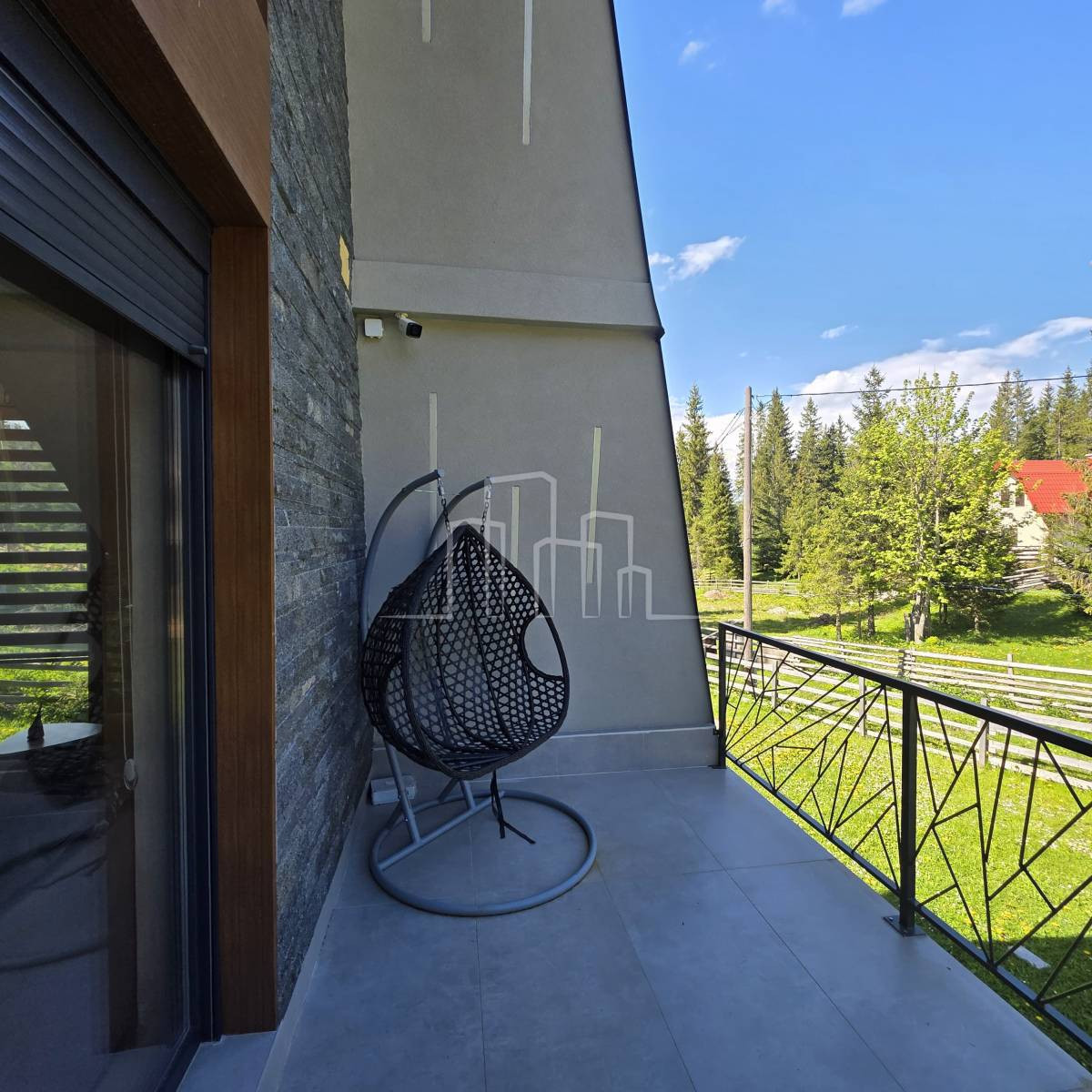 Nova vikend vila površine 110m2 Dvorišta Jahorina 9