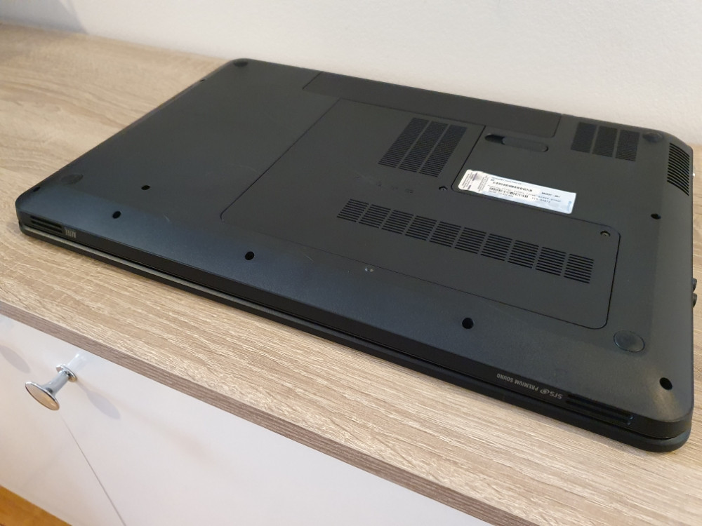 HP Pavilion g7/4GB Ram-a/320GB HDD