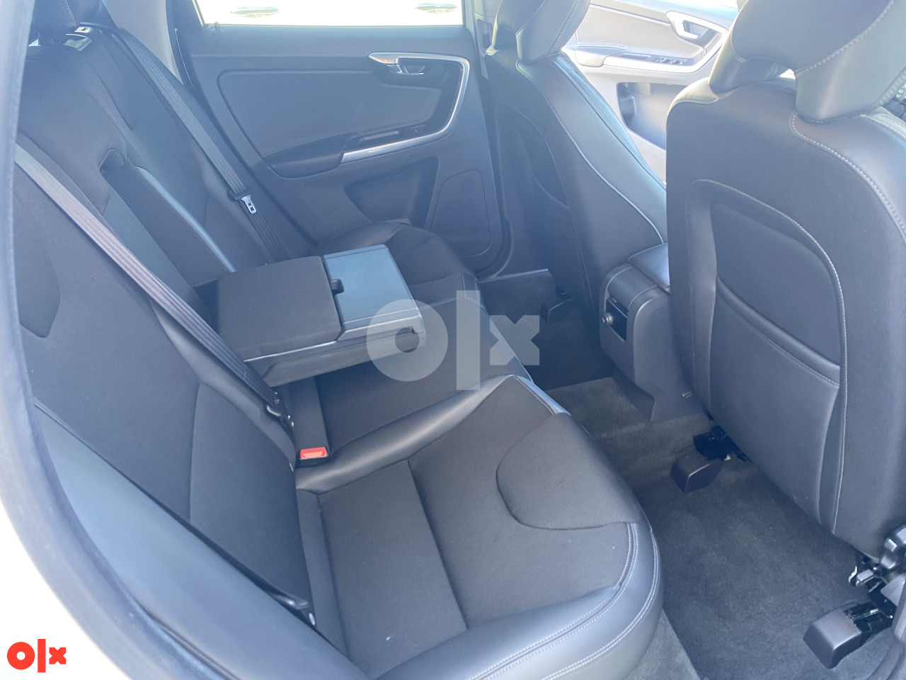 VOLVO XC60 AWD 2,4 DIZEL  2015 GOD. TEL:062/445365