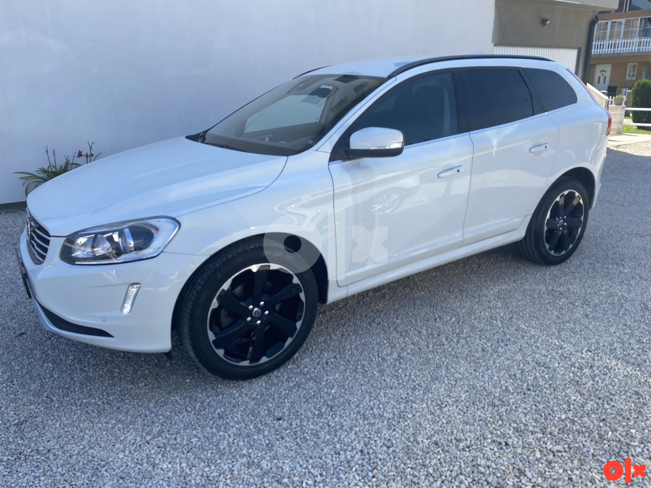 VOLVO XC60 AWD 2,4 DIZEL  2015 GOD. TEL:062/445365