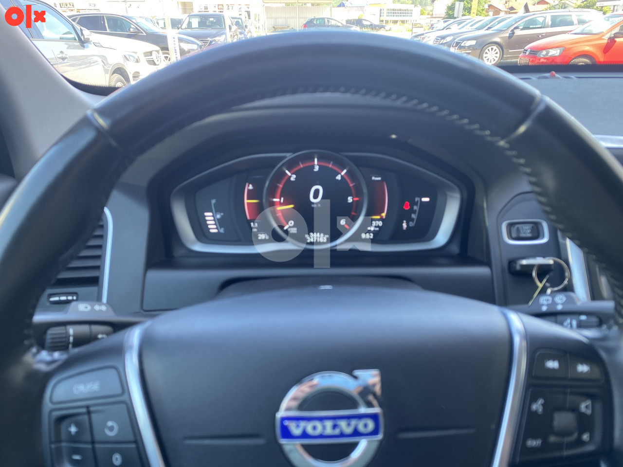 VOLVO XC60 AWD 2,4 DIZEL  2015 GOD. TEL:062/445365